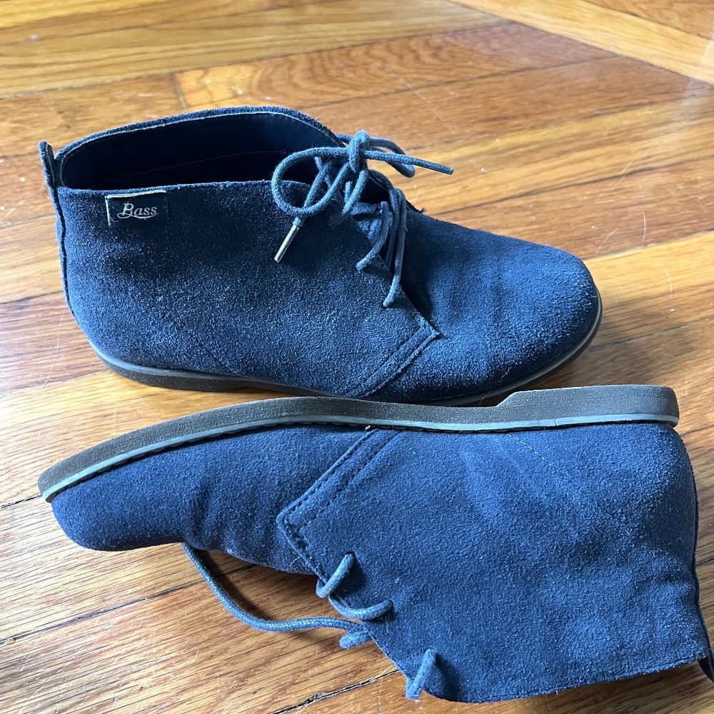 G.H. BASS Elyse Chukka Bootie, Navy, Size 7